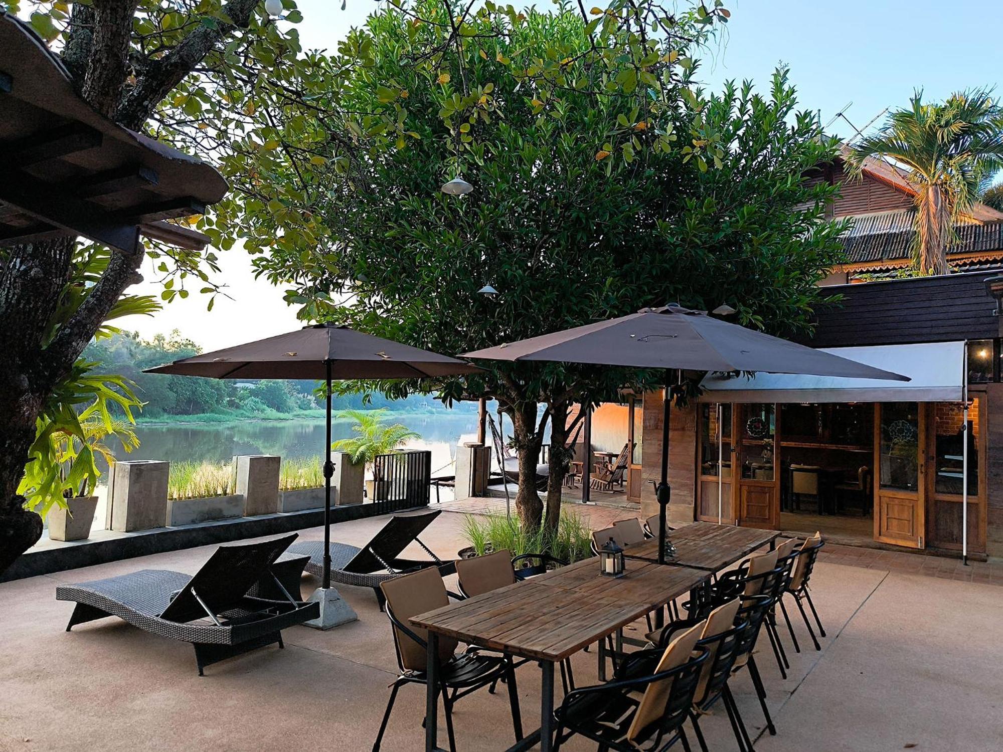 Tolani Riverside Villa Chiang Mai Extérieur photo
