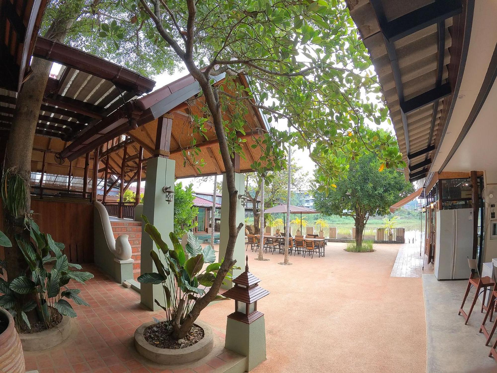 Tolani Riverside Villa Chiang Mai Extérieur photo