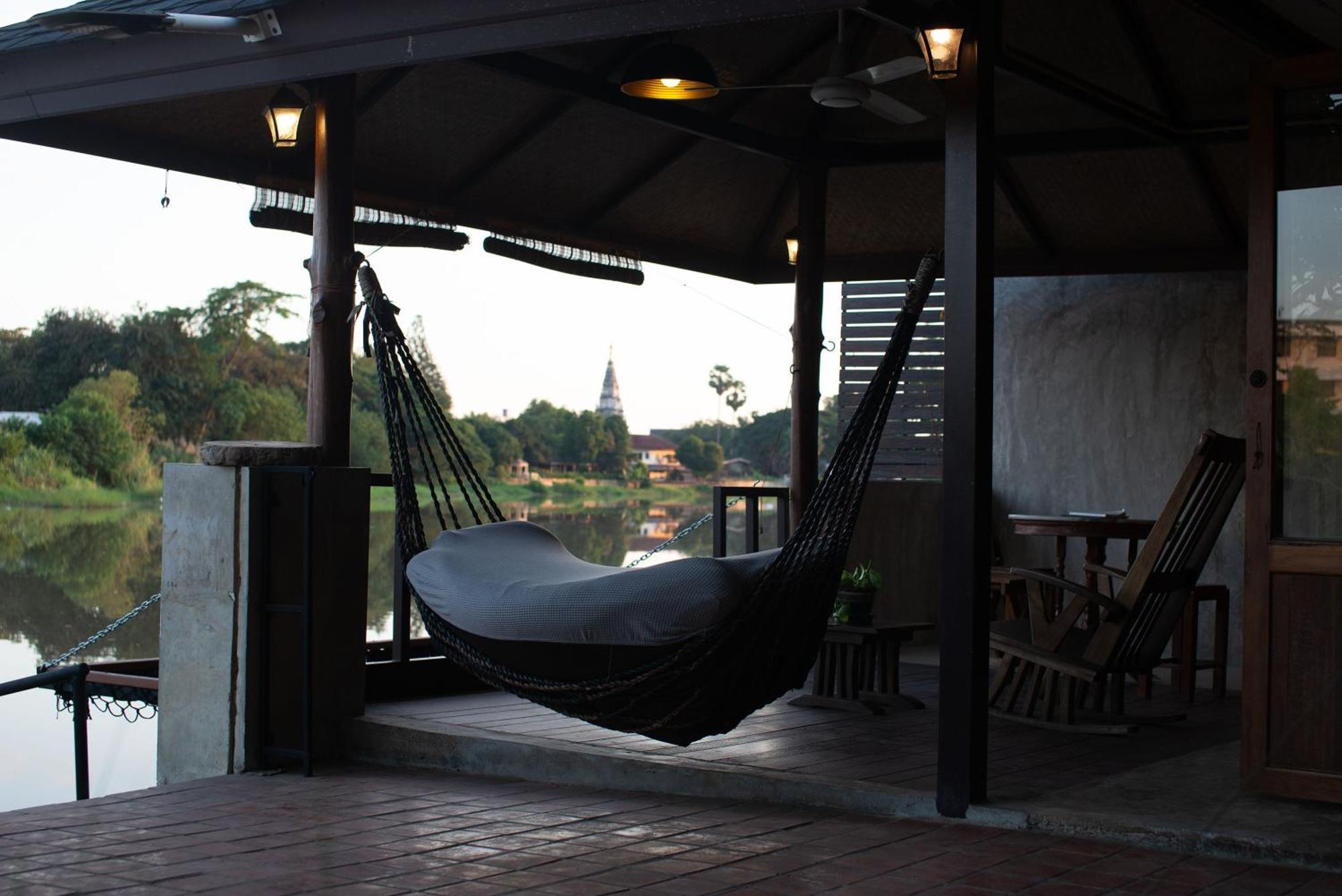 Tolani Riverside Villa Chiang Mai Extérieur photo