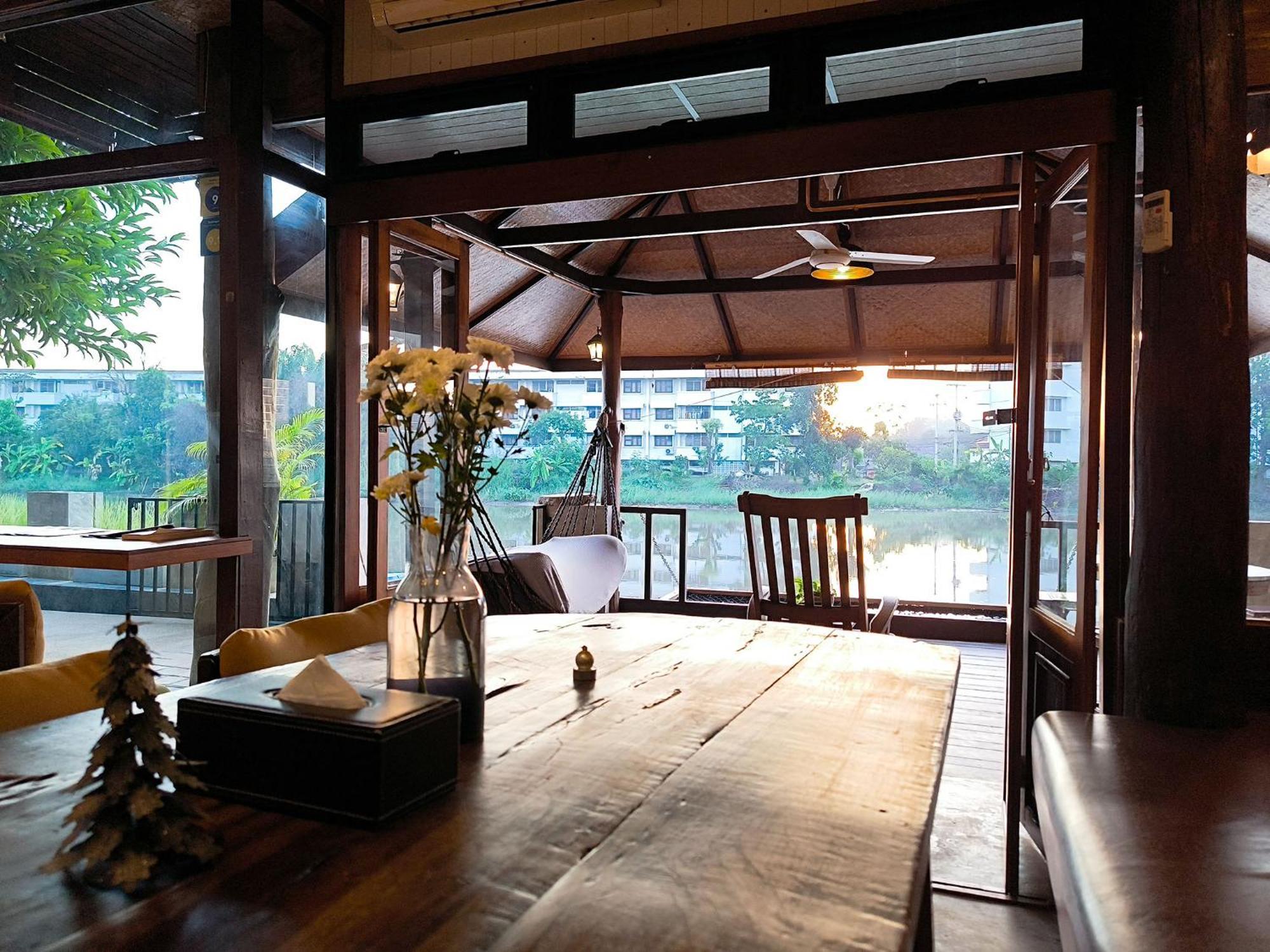 Tolani Riverside Villa Chiang Mai Extérieur photo